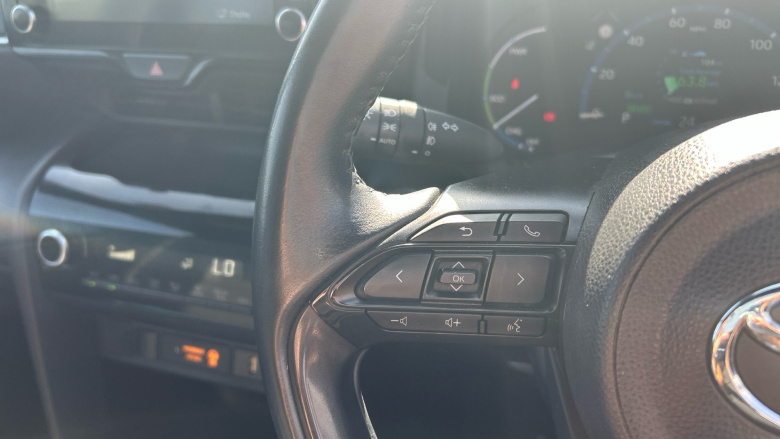 Toyota Yaris Cross 1.5 Hybrid Design 5dr CVT Hybrid Estate